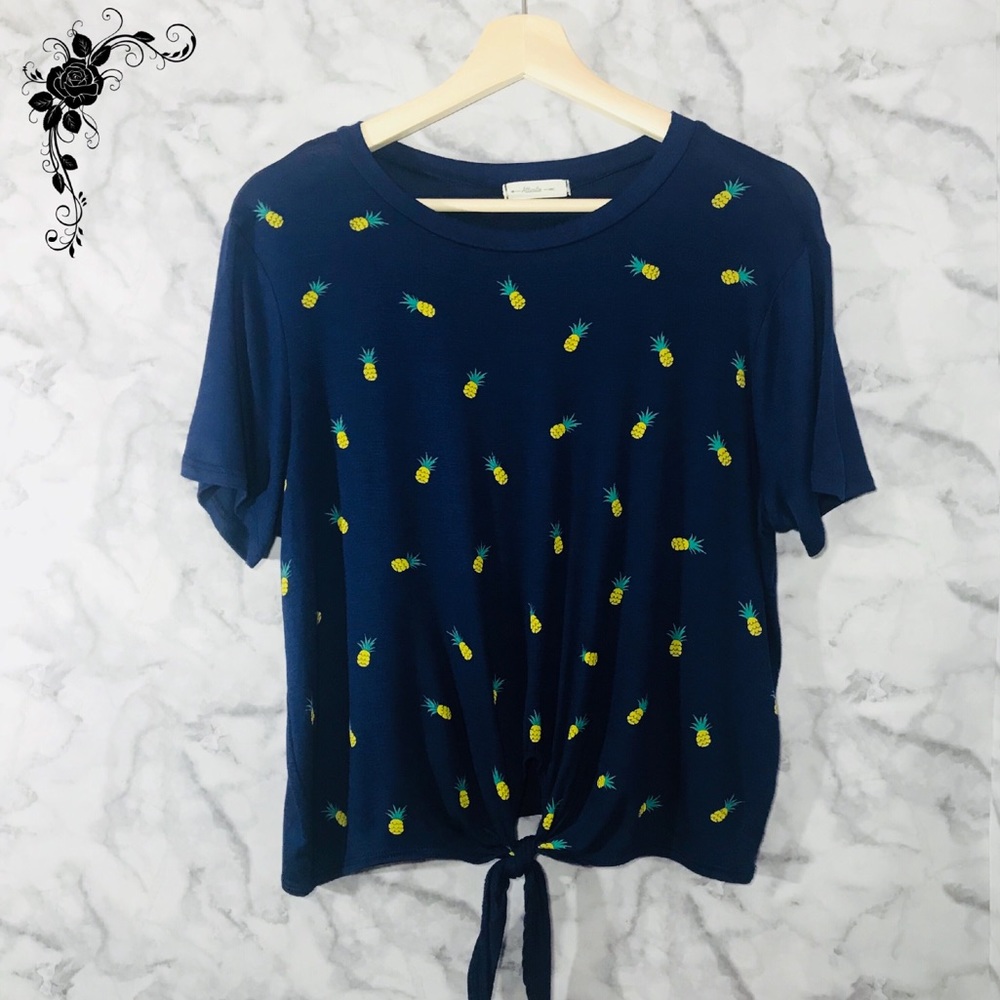 Atticute Pineapple Tie Front Cropped Top